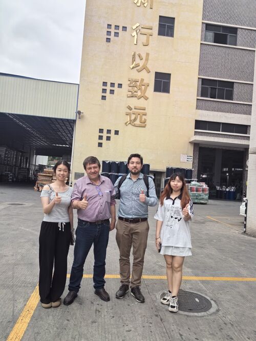 Bem-vindo Convidados Internacionais para Visitar Nossa Fábrica e Centro de Testes de Produtos