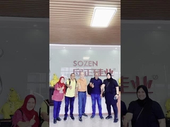 Clientes da África do Sul vieram inspecionar a fábrica